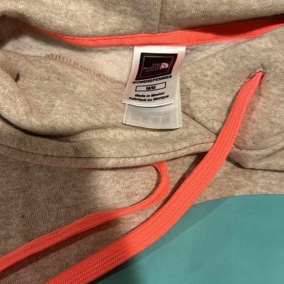 Northface tan sweatshirt - Picture 2 of 3
